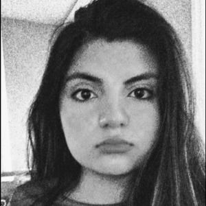 Meet your Posher, Leticia